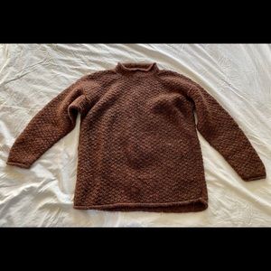 Wool sweater oversize handknit in Nepal